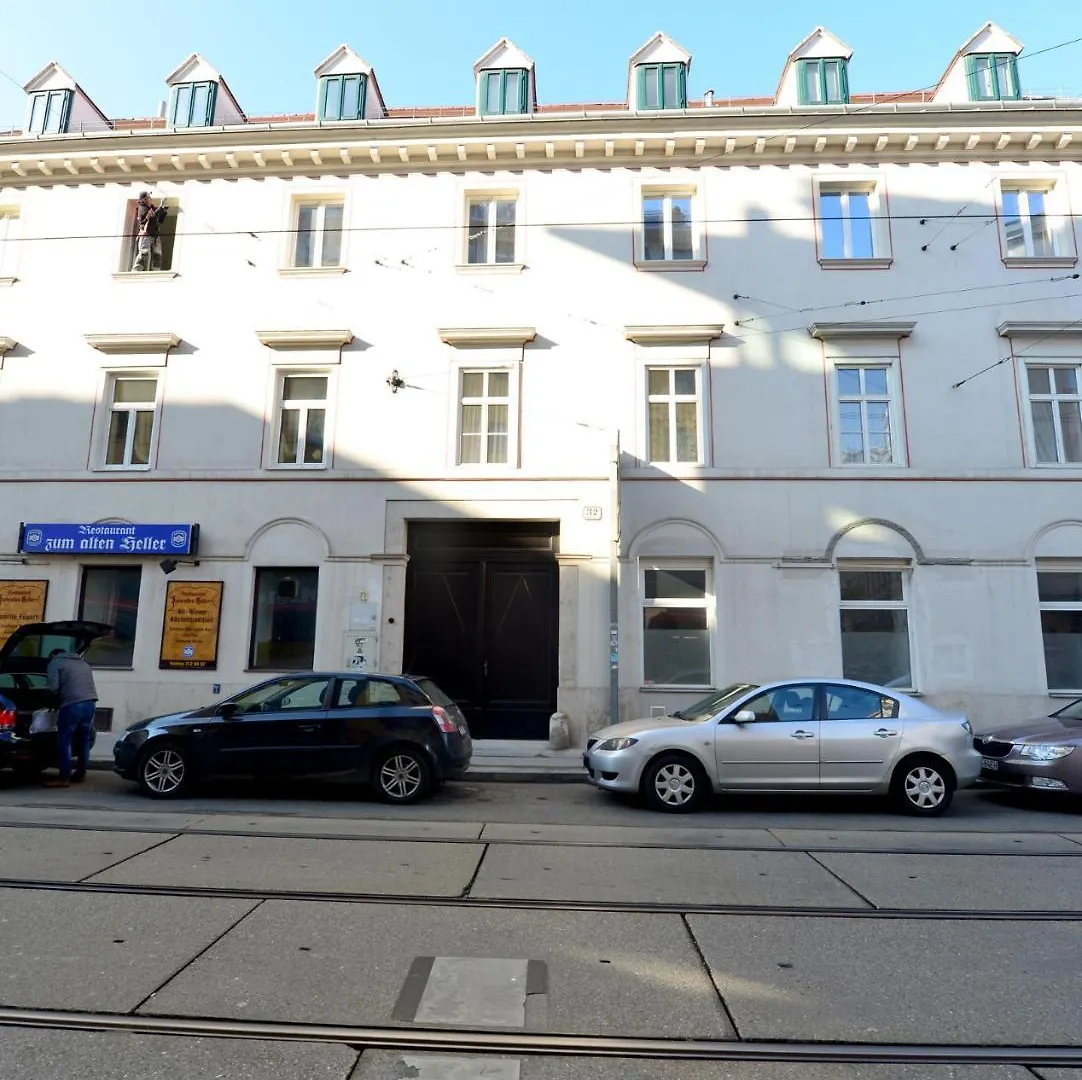 House With Courtyard & Parking Close To Stadtpark Vienna 0*,