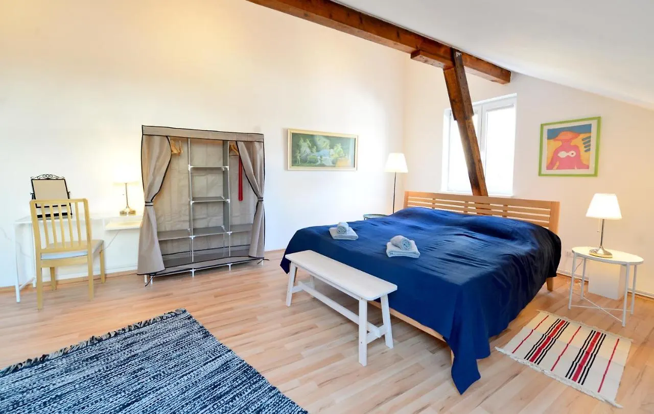 House With Courtyard & Parking Close To Stadtpark Vienna Holiday home