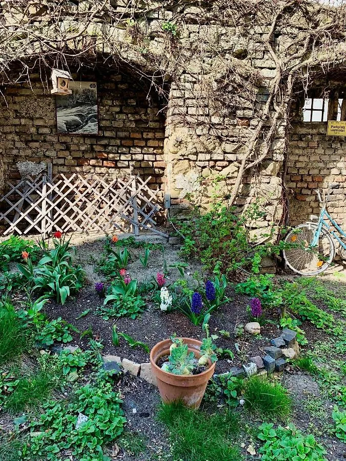 House With Courtyard & Parking Close To Stadtpark Vienna 0*,